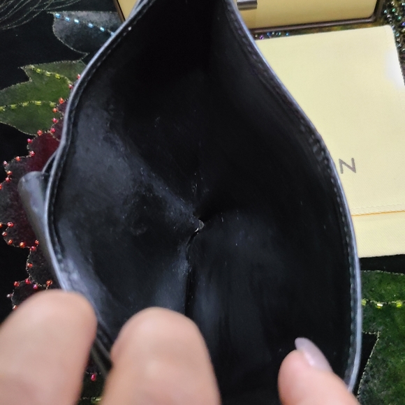 Louis Vuitton Wallet - Picture 15 of 16